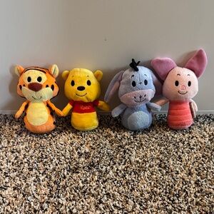 Hallmark Itty Bittys Winnie the Pooh Set